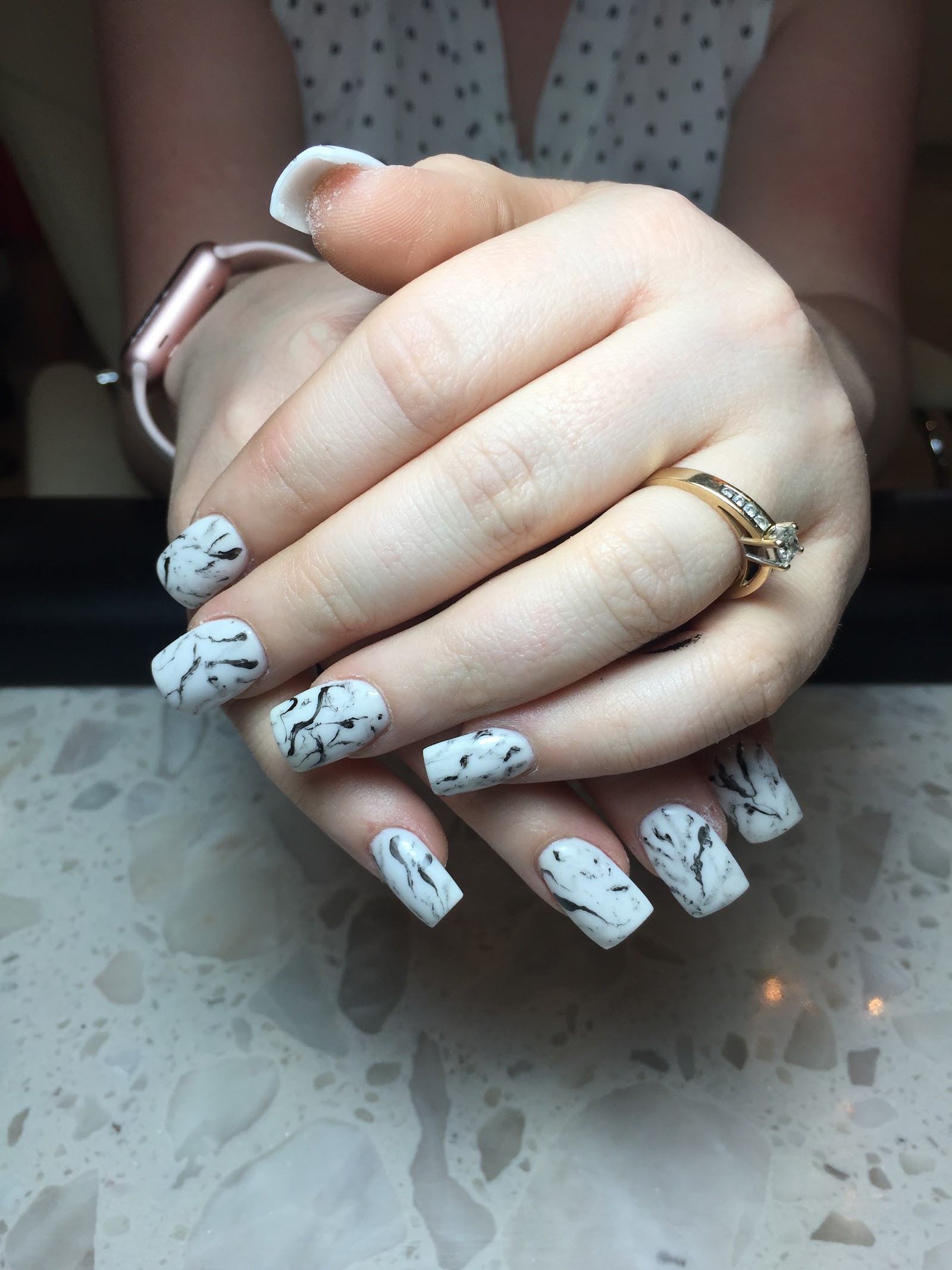 Fancy Nails and Spa nail photo 3